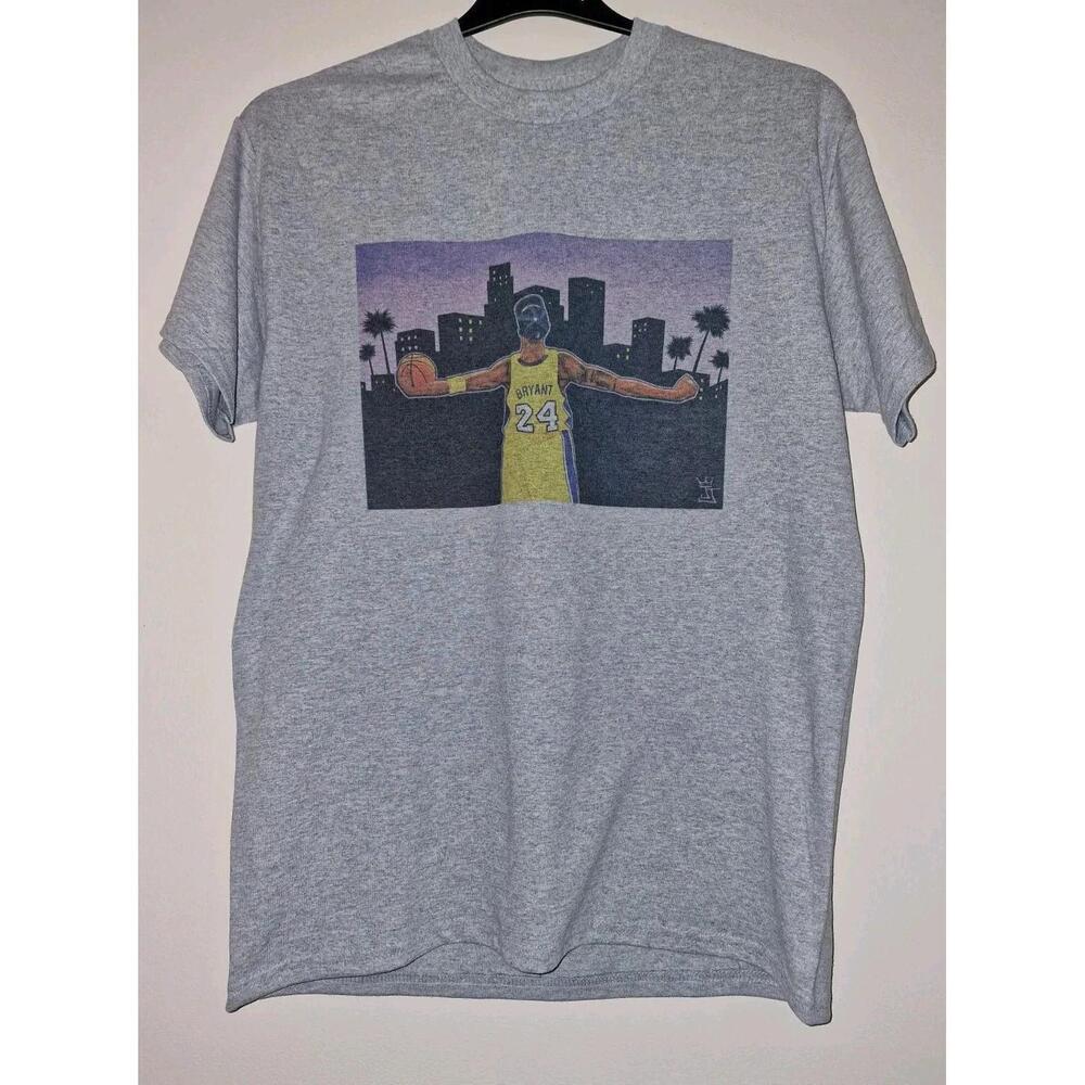 Kobe Bryant Lakers Mens T Shirt By Phlaya Size Medium